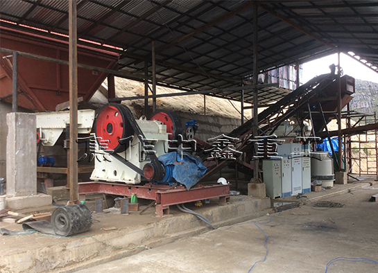 顎式破碎機(jī)